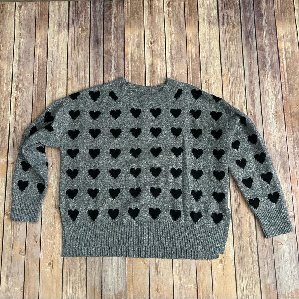 Levi's Gray Sweater with Black Hearts | Size M